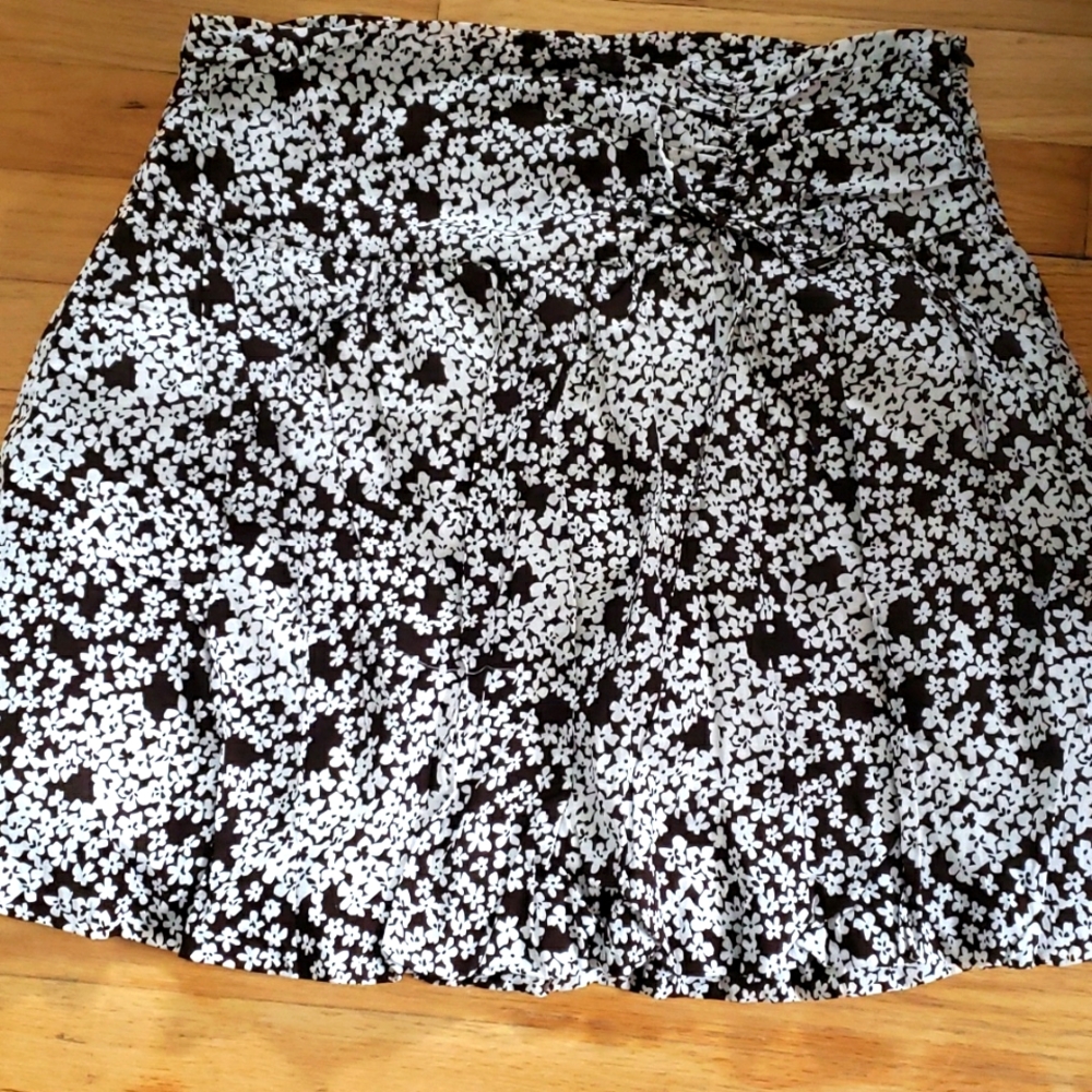 Brown and white bubble shirt